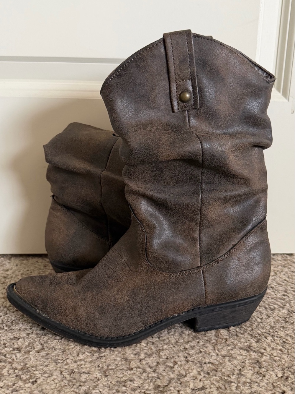 Classic Slouchy Western Ankle Boots - Brown Grey